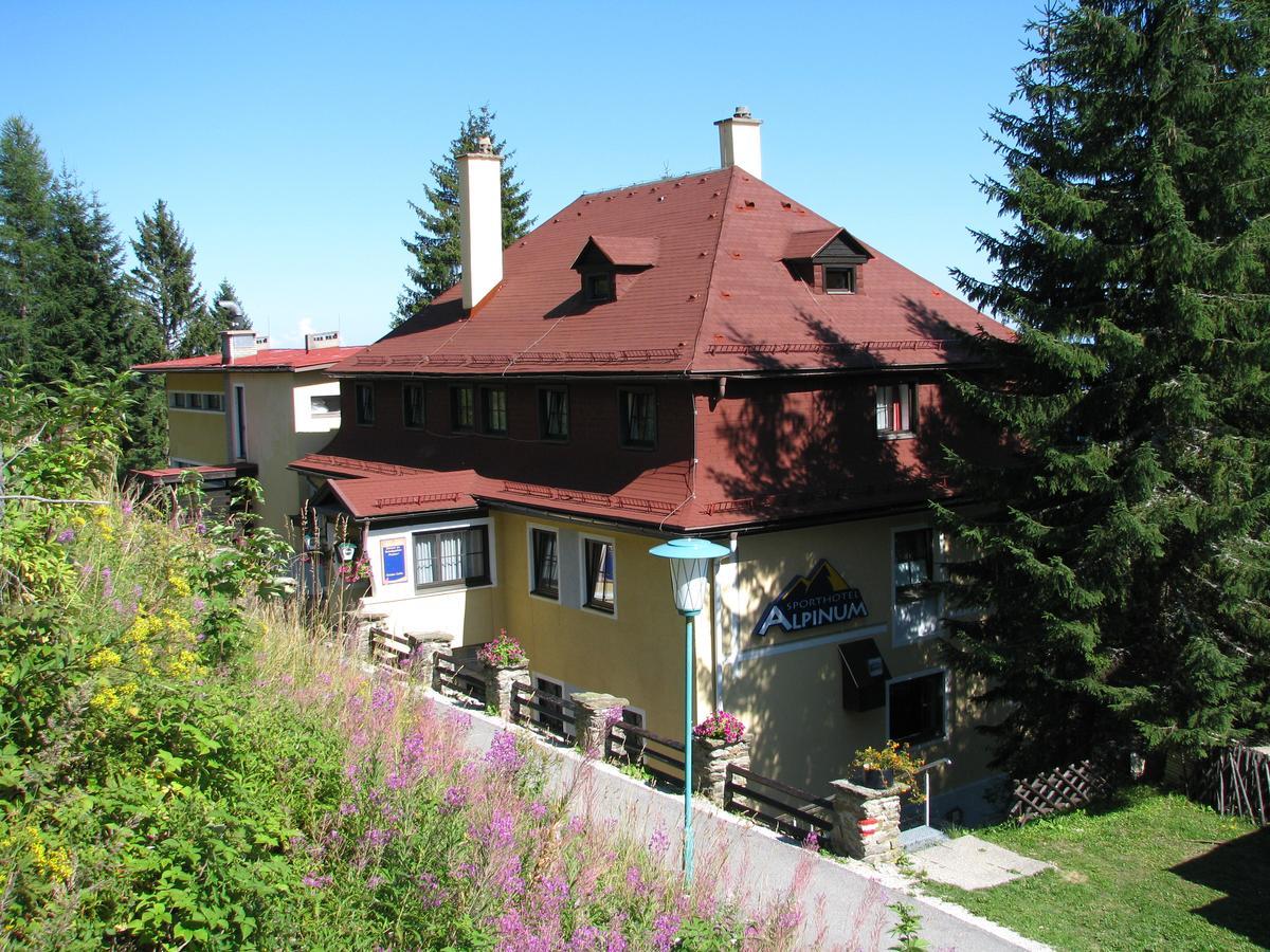 Hotel Alpinum Treffen Esterno foto