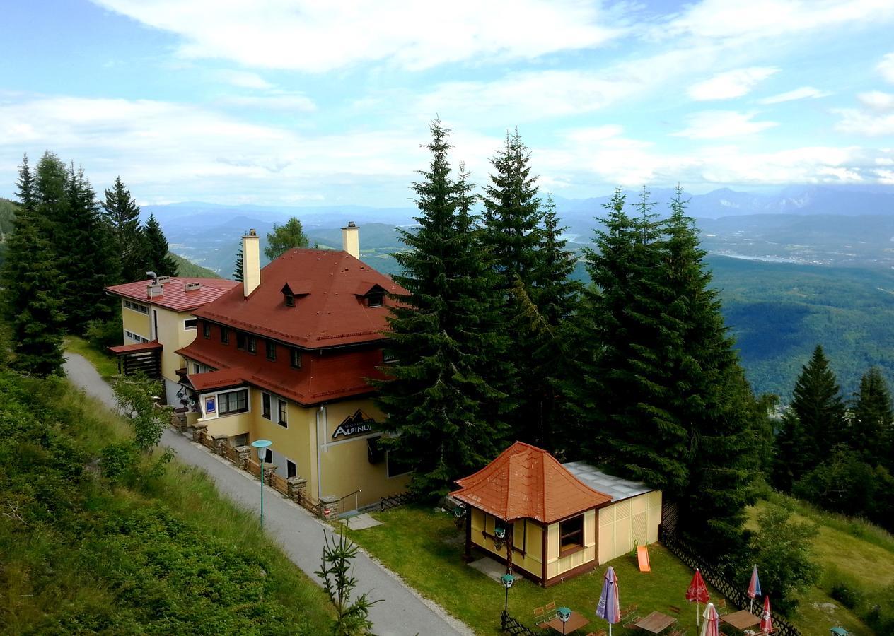 Hotel Alpinum Treffen Esterno foto